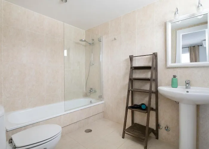 Lovely Beachfront With Panoramic Views