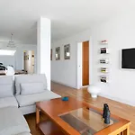 Διαμέρισμα Lovely Beachfront With Panoramic Views *